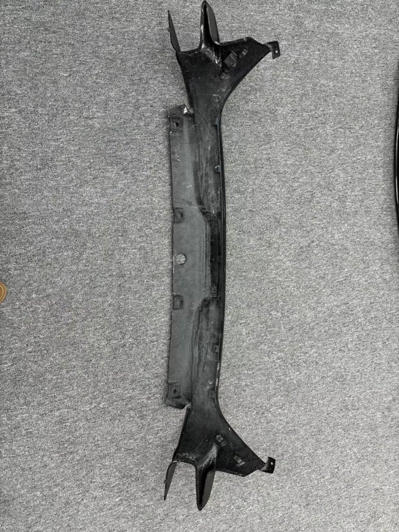 High Quality Fast Delivery Whole Sale Price Dry Carbon Fiber GTS Upgrade OEM Front Lip Body Kits for  812